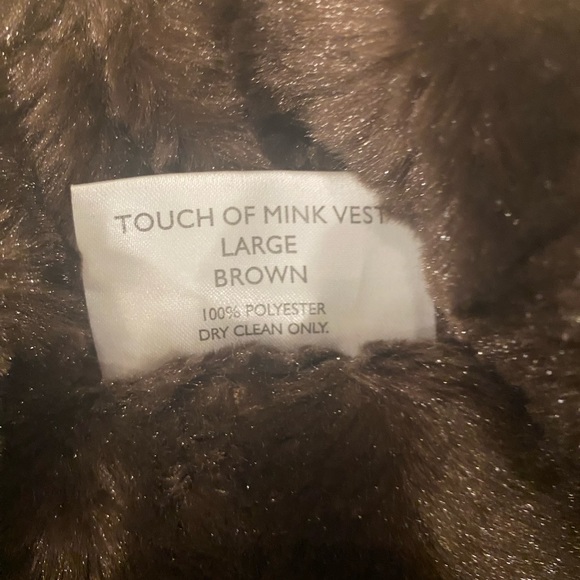 Faux fur vest and boots - Picture 2 of 5